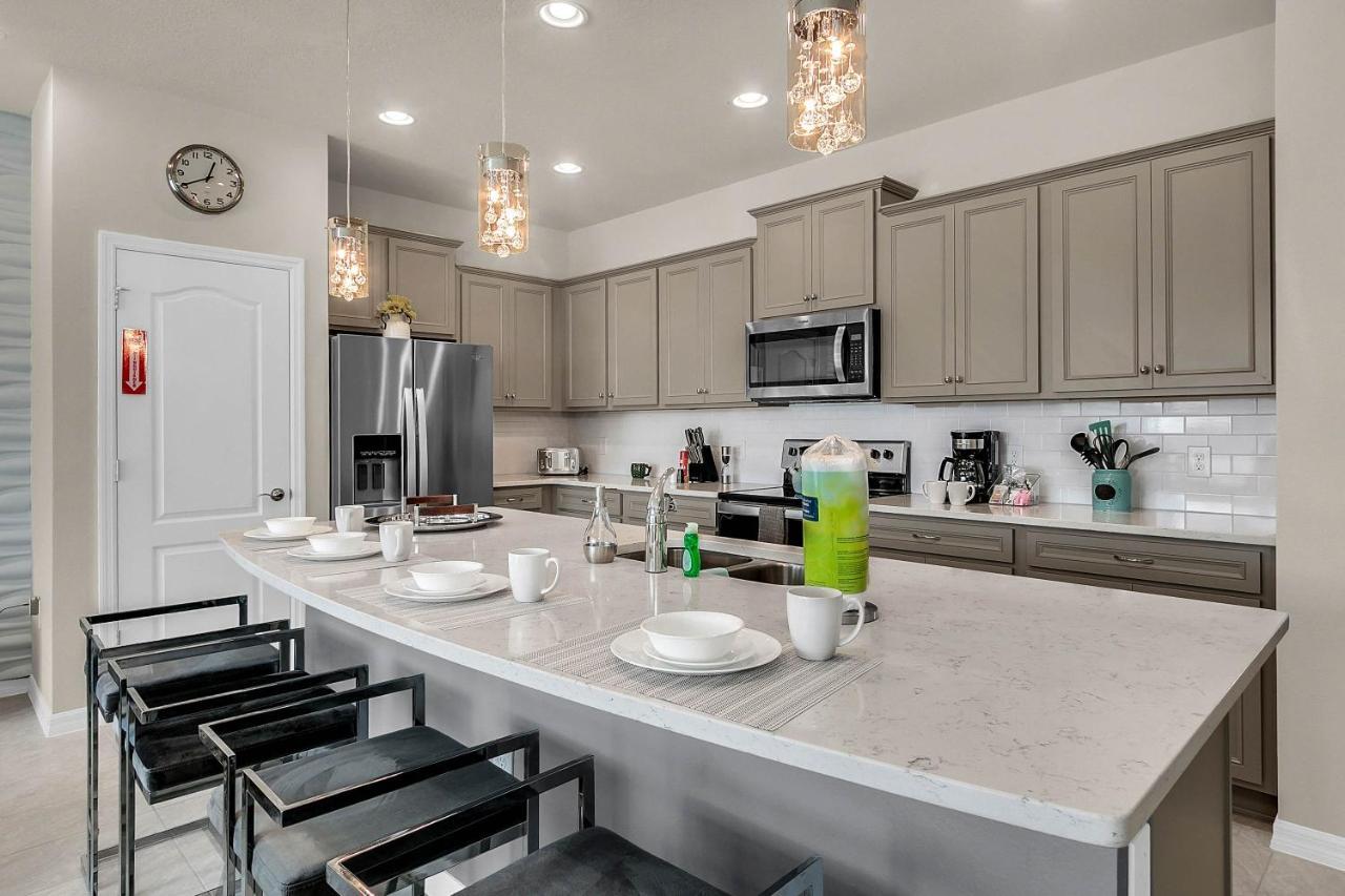 5 Bedrooms - 4,5 Bathrooms - Windsor At Westside 8928 Sa Orlando Exterior photo