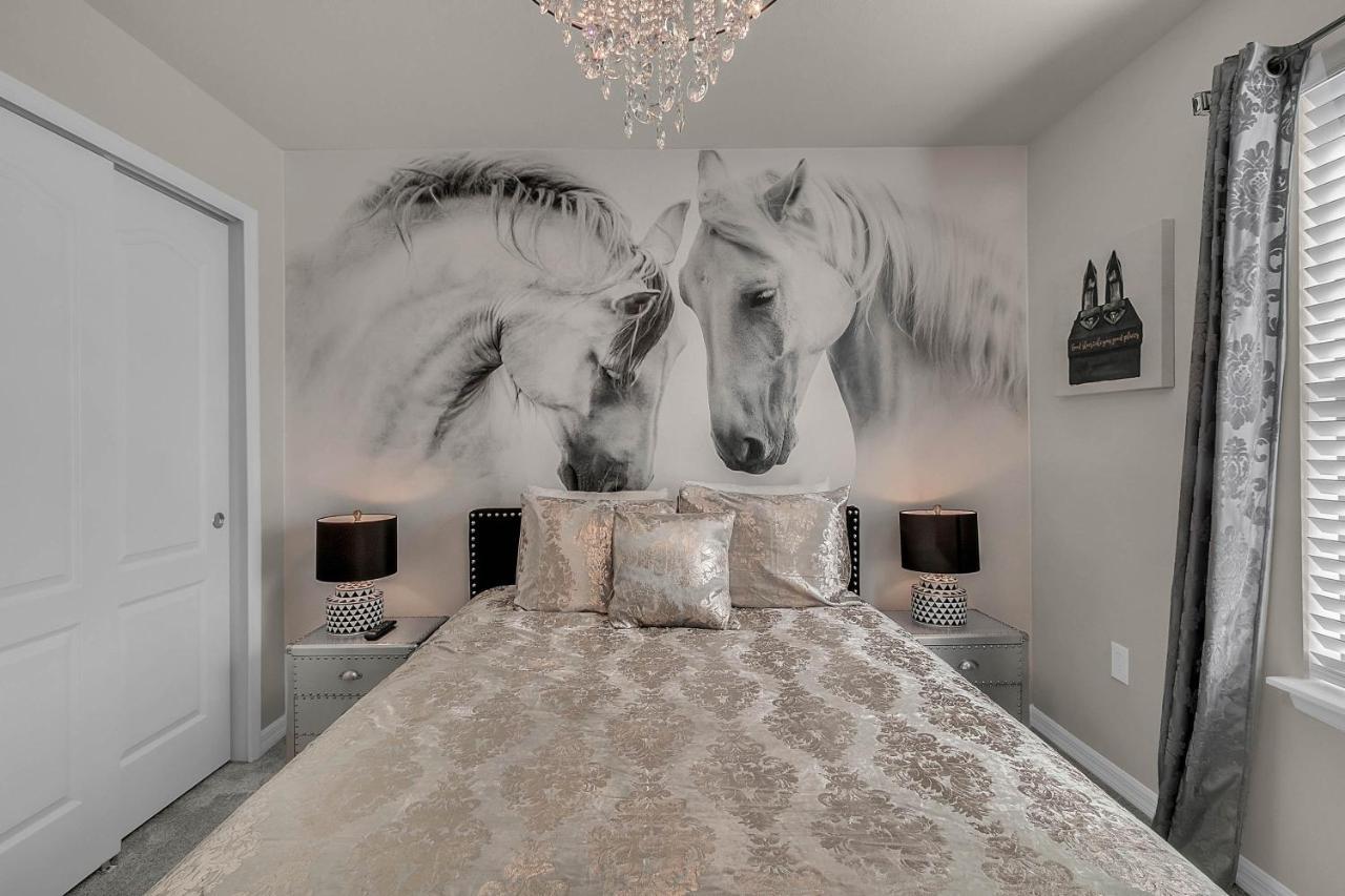 5 Bedrooms - 4,5 Bathrooms - Windsor At Westside 8928 Sa Orlando Exterior photo