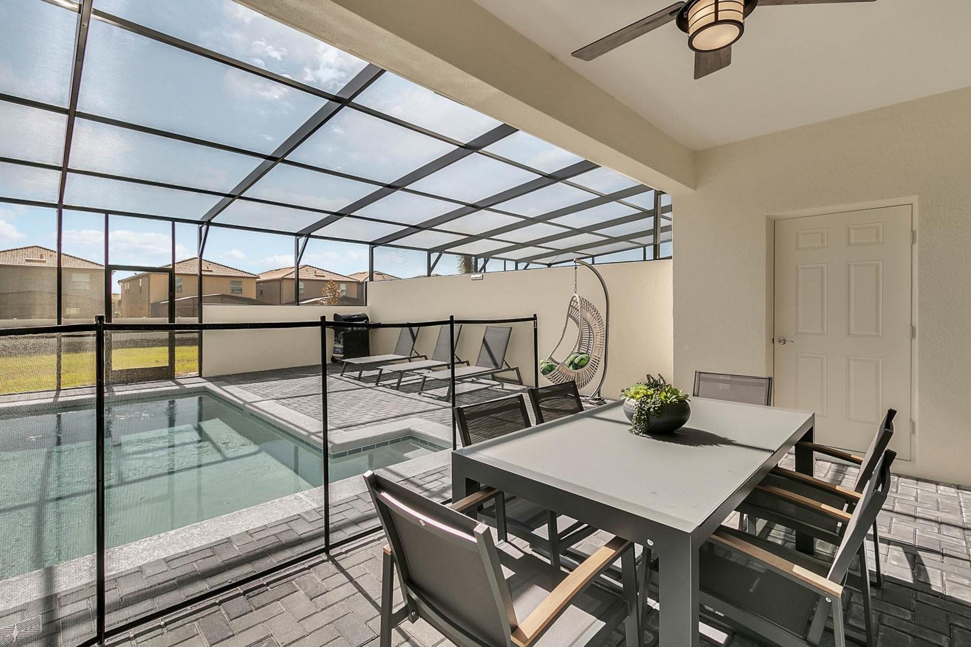 5 Bedrooms - 4,5 Bathrooms - Windsor At Westside 8928 Sa Orlando Exterior photo